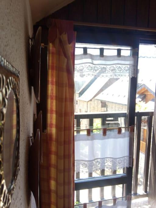 Apartamento Atico En Pleno Pirineo El Pueyo de Jaca Exterior foto